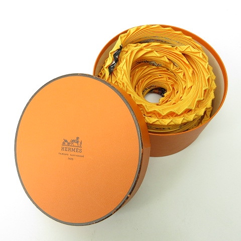 エルメス HERMES 極美品 箱付き カレ90 手仕事の魅力 MAGIE DES MAINS 