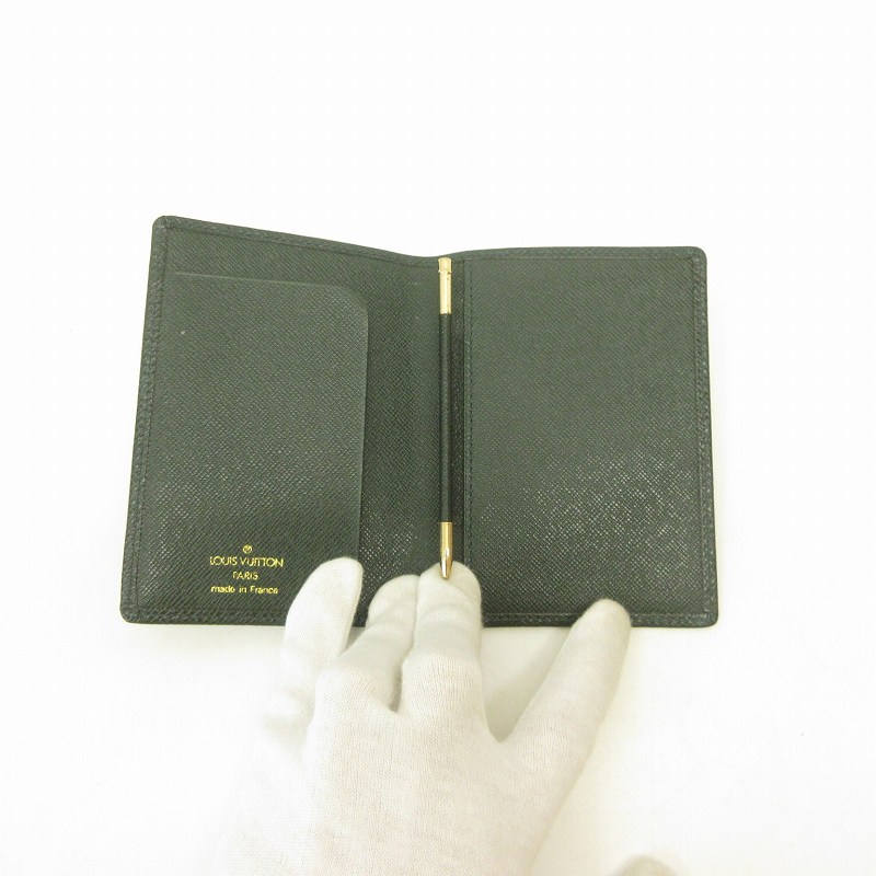 美品☆LOUIS VUITTON ルイヴィトン タイガ 名刺入れ グリーン  緑 ルイヴィトン LOUIS VUITTON タイガ 名刺ケース カードケース ロゴ