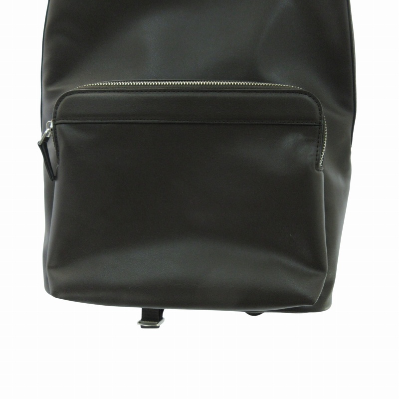 未使用品 ザラ ZARA フェイクレザー リュックサック デイパック A4収納