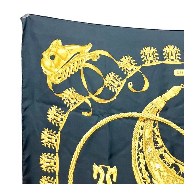 HERMÈS　エルメス　カレ90　黄金の騎士 エルメス HERMES 美品 カレ90 スカーフ ストール 黄金の騎士 絹 シルク