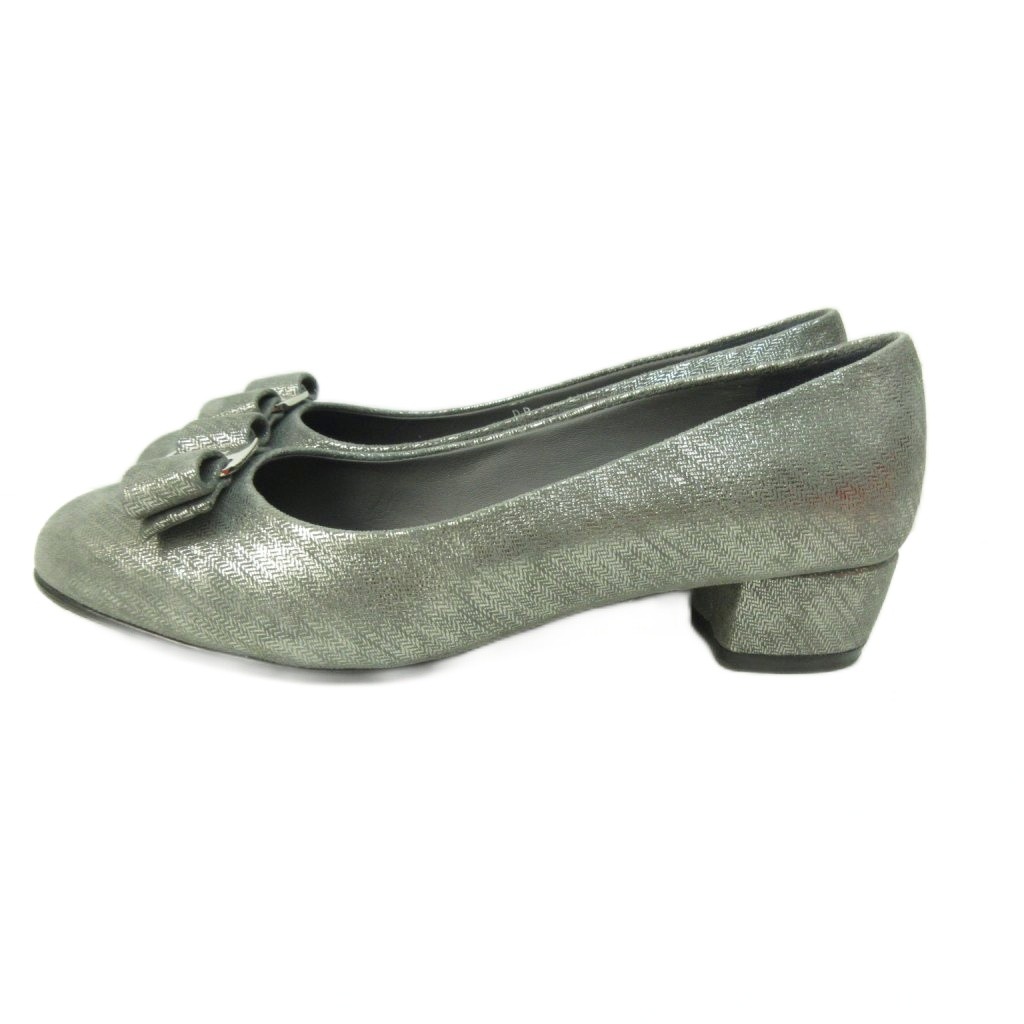 Salvatore Ferragamoリボン付きグレーのパンプス 未使用品 サルヴァトーレフェラガモ Salvatore Ferragamo 新品同様