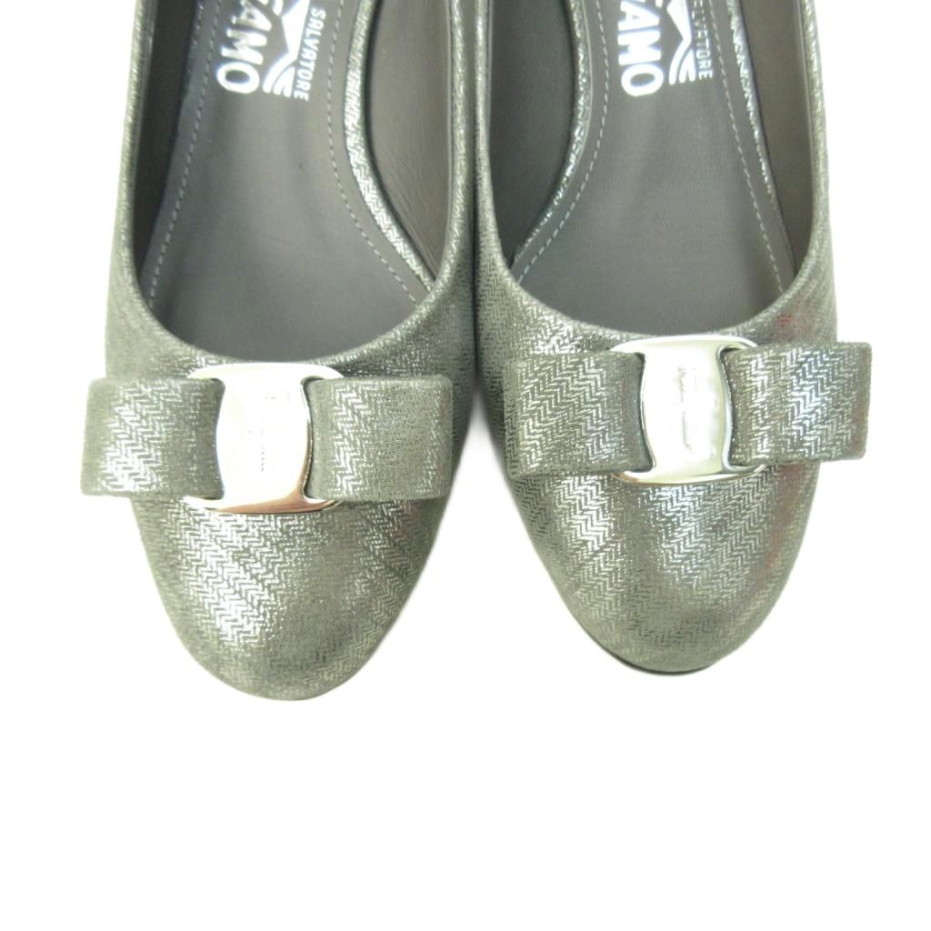 未使用品 サルヴァトーレフェラガモ Salvatore Ferragamo 新品同様