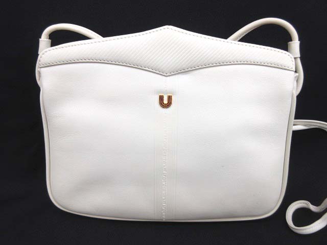 ungaro ショルダーバッグ　ポシェット　白　ヴィンテージ ungaro ショルダーバッグポシェット白ヴィンテージ