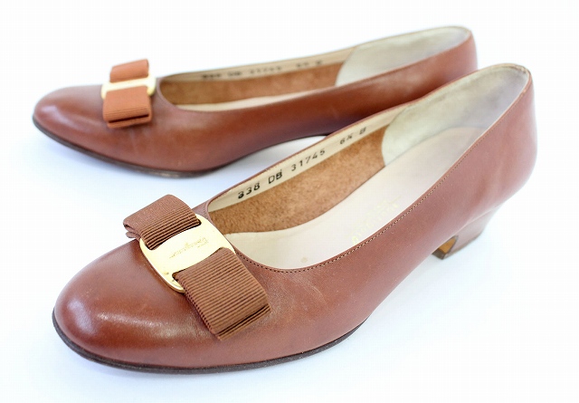 サルヴァトーレフェラガモ パンプス ローヒール レザー 茶