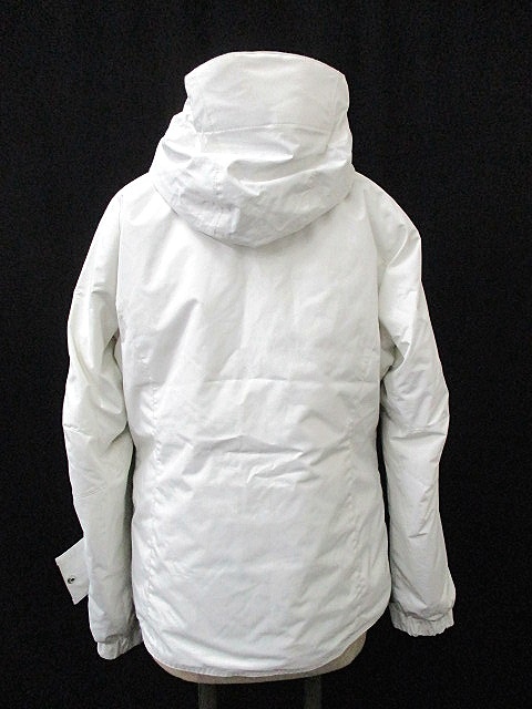 DESCENTE ブラック キルティングジャケット 撥水加工 DESCENTE GOLF