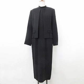 ゆったりサイズのアンサンブル １７号・ブラック｜東京ソワールオンラインストア 極美品 Chloe×東京イギン 礼服 9号 アンサンブル 喪服