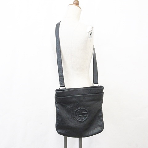 【極美品】ジョルジオアルマーニ ショルダーバッグ ロゴ総柄 ブラック 斜め掛け 極美品】ジョルジオアルマーニ ショルダーバッグ ロゴ総柄 ブラック