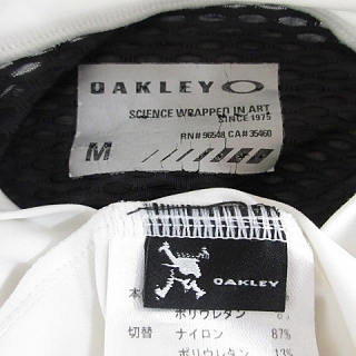 【新品】Oakley 長袖シャツ ホワイト/ブラック 新品タグ付き オークリースカルコレクション OAKLEY SKULL COLLECTION ゴルフ