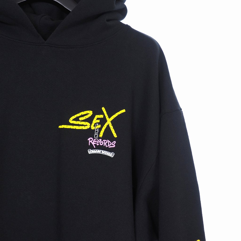 未使用品 クロムハーツ CHROME HEARTS × Matty Boy マッティ ボーイ 21AW Sex Records Concept Hoodie バックプリント スウェット プルオーバー パーカー XXL ブラック 黒 メンズ 未使用品 クロムハーツ CHROME HEARTS × Matty Boy マッティ ボーイ 21AW Sex Records Concept Hoodie バックプリント スウェット プルオーバー パーカー XXL ブラック 黒 メンズ