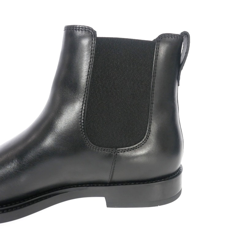 【極美品】トッズ 現行品　チェルシーブーツ サイドゴアブーツ　黒　36 1/2 極美品】トッズ レザー チェルシーブーツ サイドゴアブーツ 黒 36 1/2
