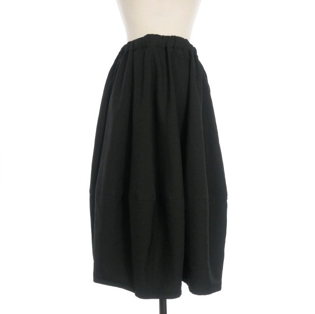 COMME des GARÇONS 黒 フレアスカート COMME des GARÇONS 黒フレアスカート
