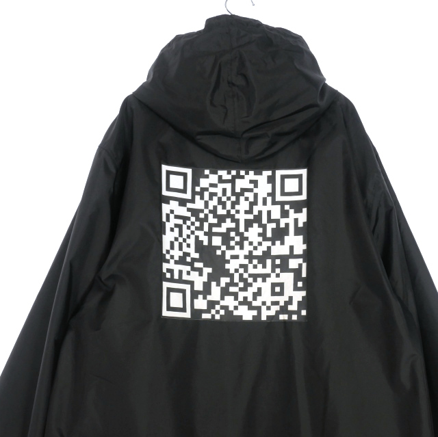 vetements レインコート　ナイロンコート VETEMENTS コート ナイロン QRコード レインコート 【公式通販】