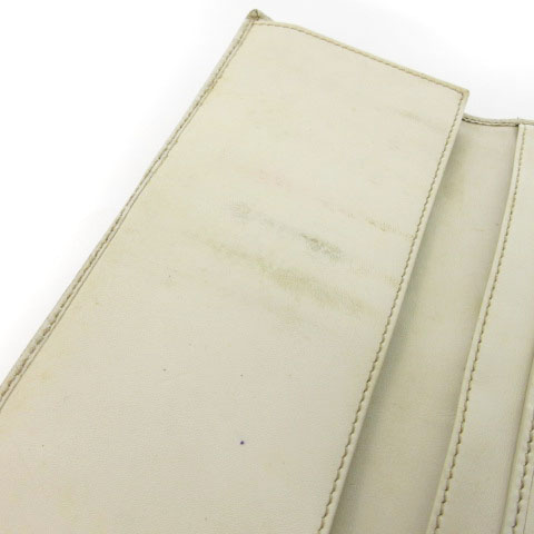 グッチ 長財布 GG柄 シマ レザー 三つ折り ロゴ 型押し 小銭入れ ホワイト グッチ 長財布 GG柄 シマ レザー 三つ折り ロゴ 型押し 小銭入れ