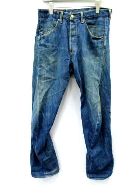 リーバイスレッド Levi