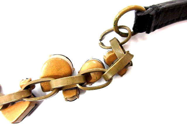 miu miu レザーチャーム レザーネックレス イタリア製 ミュウミュウ miumiu ネックレス ペンダント レザー 黒 ブラック