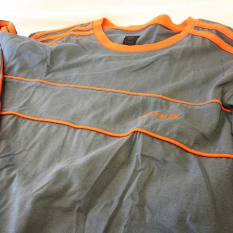 新品 GUCCIアディダス スリーブライン ロンT 長袖Tシャツ オレンジ XS アディカラー NEUCLASSICS 長袖Tシャツ セミインパクトオレンジ