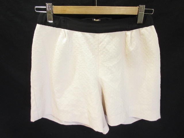 ピンキーガールズ Pinky Girls ショート パンツ 短パン エンボス加工 アイボリー M レディース 146 ベクトルパーク