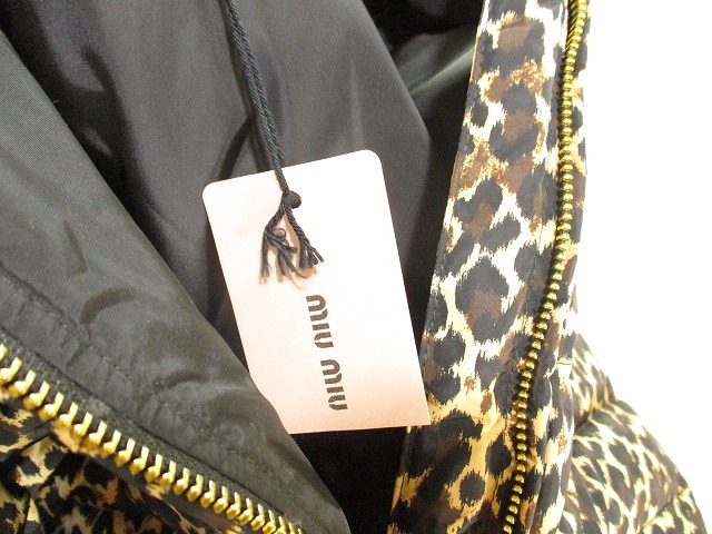 未使用品 ミュウミュウ miumiu ダウン ジャケット 半袖 ナイロン 