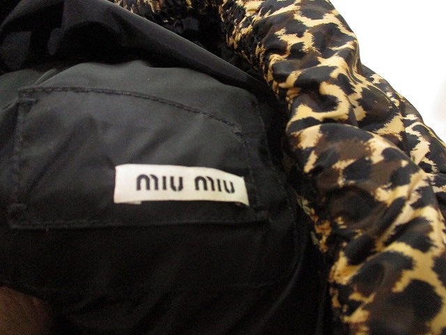 未使用品 ミュウミュウ miumiu ダウン ジャケット 半袖 ナイロン 