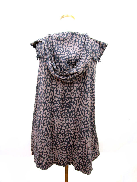 MARC BY MARC JACOBS ヒョウ柄フリルブラウス