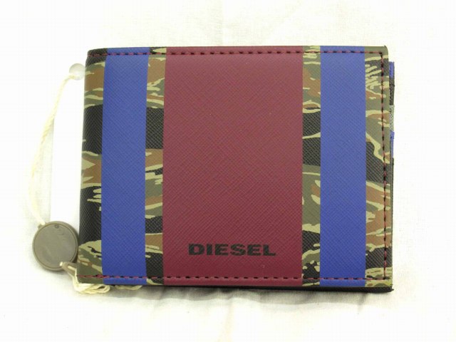 ディーゼル二つ折り財布 迷彩柄 新品