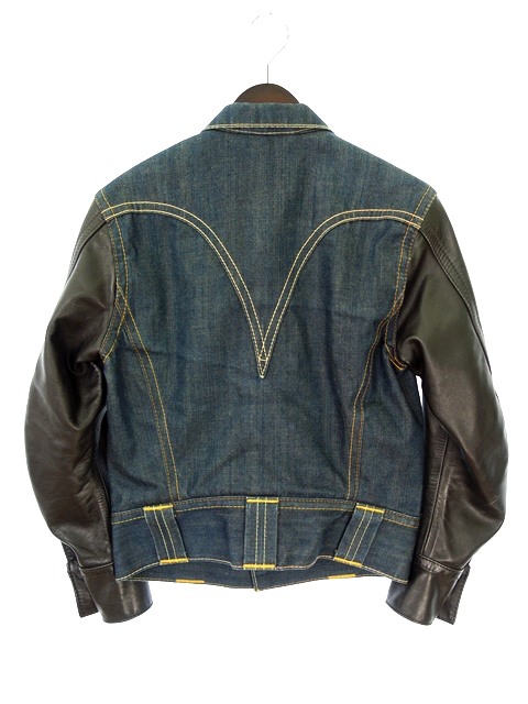 リーバイスレッド Levi