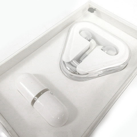 未使用品 アップル In-Ear Headphones MA850G/A インイヤー式