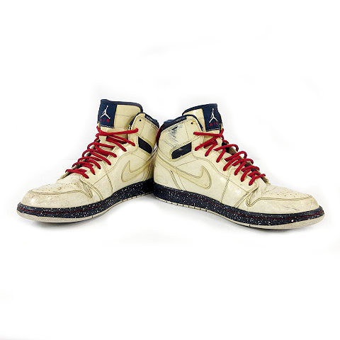 【新品未使用】タグ付きNike ハイカットシューズ ベージュ ナイキ NIKE ハイカットスニーカー 050709 24 白 /DH19