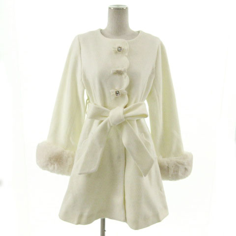 未使用品 リズリサ Liz Lisa コート ノーカラー スカラップ フェイクファー ブローチ3つ リボン ホワイト 白 0 レディース 155 ベクトルパーク