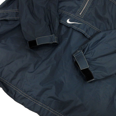 白タグ　ナイキ　ナイロンプルオーバージャケット　刺繡ロゴ　XLサイズ　ブルー NIKE - 白タグ ナイキ ナイロンプルオーバージャケット 刺繡ロゴ