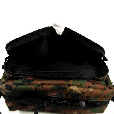 ステューシー STUSSY ショルダーバッグ 鞄 コーデュラ CORDURA