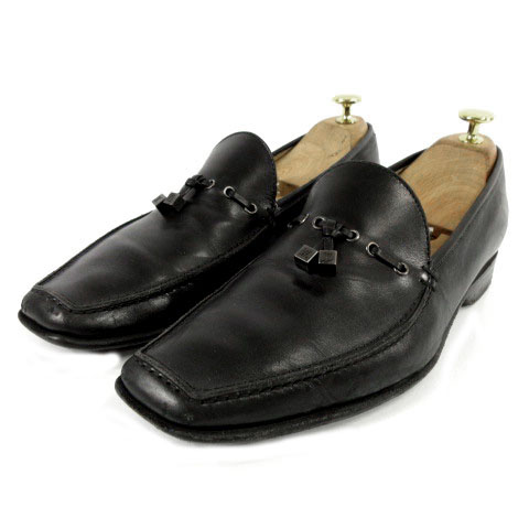 ルイヴィトン LOUIS VUITTON スリッポン ローファー 靴 レザー