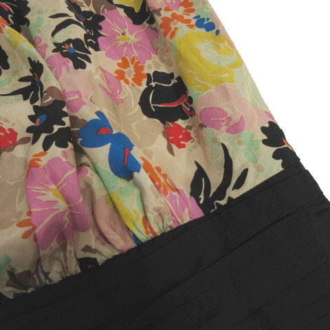 Paul Smith 花柄　バッグジップ　ワンピース　日本製　X1556 Paul Smith 花柄 バッグジップ ワンピース 日本製 X1556