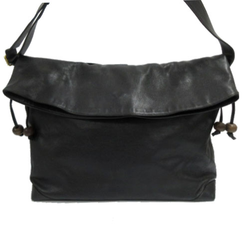 グッチ GUCCI ショルダーバッグ メッセンジャーバッグ 001・33