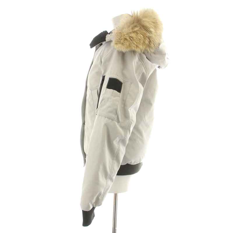 CANADA GOOSE Labrador Bomber ダウン 白
