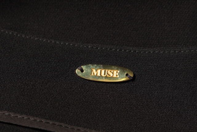 ミューズ MUSE プルオーバー ベルスリーブ 長袖 ボートネック