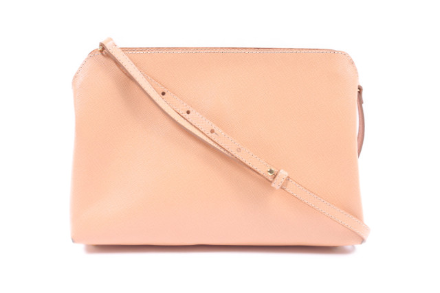 【人気美品】IACUCCI イアクッチ ベージュハンドバッグ ロゴボストンバッグ 人気美品】IACUCCI イアクッチ ベージュハンドバッグ ロゴ