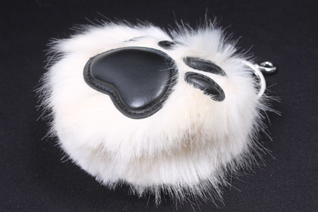 ステラマッカートニー STELLA McCARTNEY キーホルダー 肉球 ファー FUR  