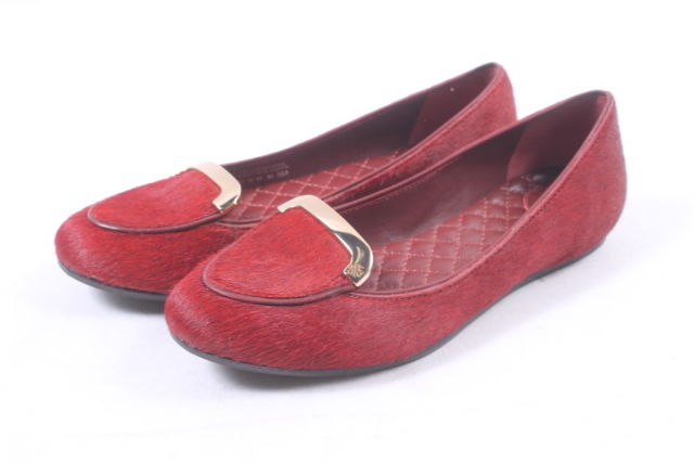 お値下げ！新品未使用Tory Burch レッド フラットシューズ23.5センチ Tory Burch(トリーバーチ) ミニトレベル 女性用フラットシューズ 6 5
