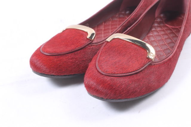 美品✨️トリーバーチ　フラットシューズ　ハラコ 　サイズ7C トリーバーチ TORY BURCH ハラコフラット シューズ 5M 赤 レッド