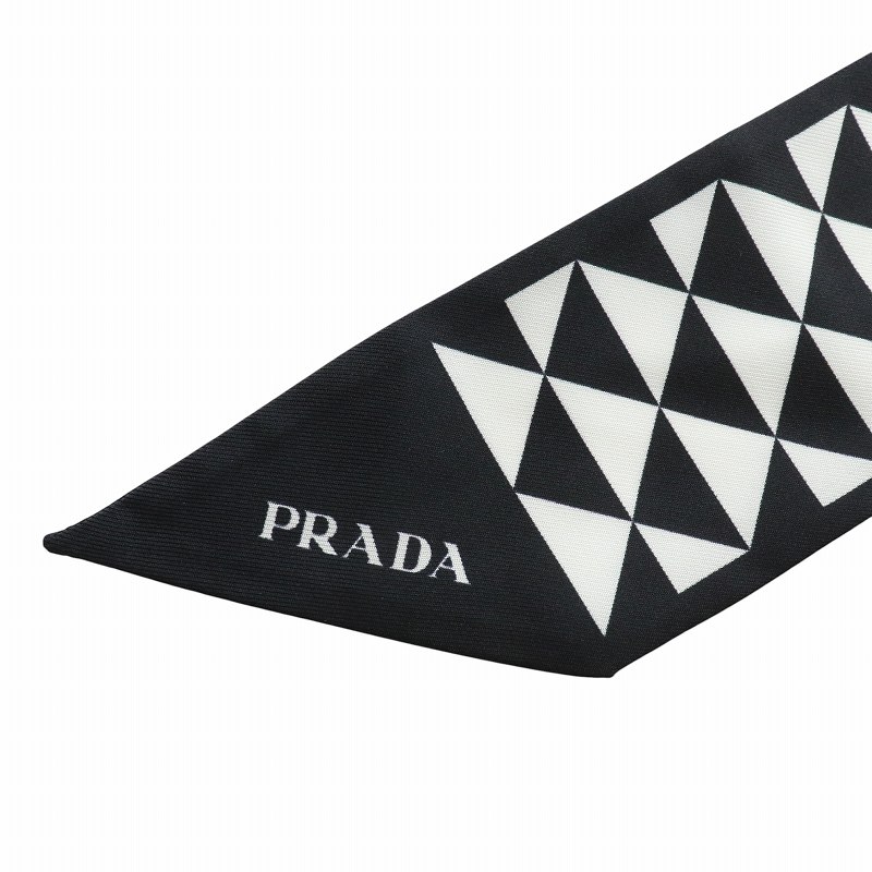 プラダ PRADA スカーフ ツイル 絹 シルク トライアングル柄 総柄 ロゴ  