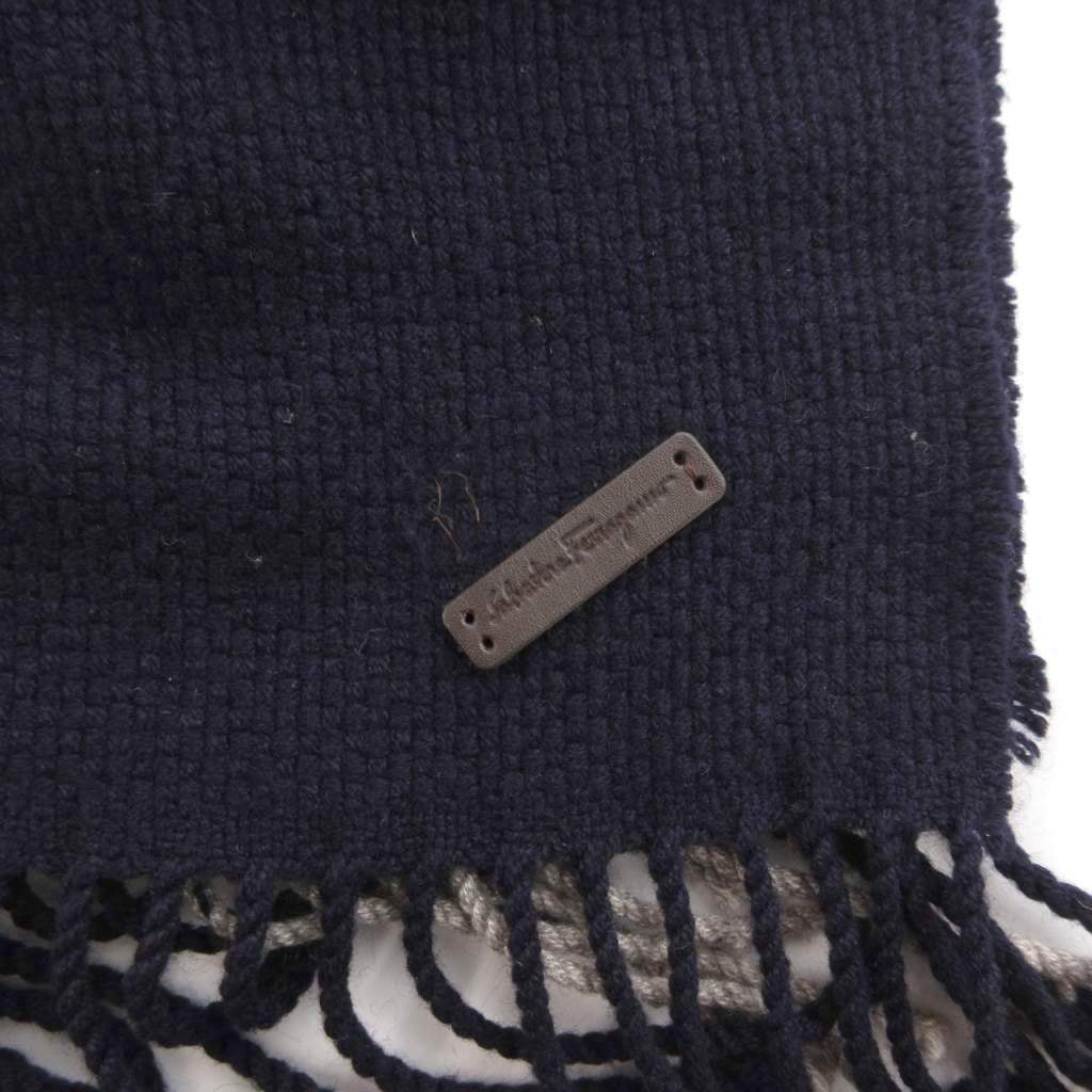 サルヴァトーレフェラガモ Salvatore Ferragamo マフラー ライン