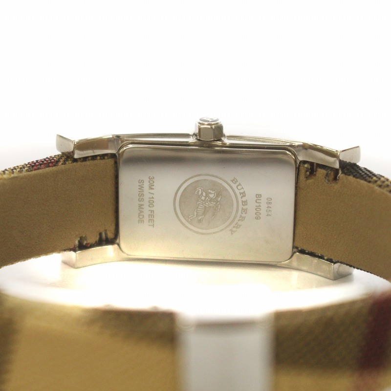 美品 バーバリー BURBERRY ノバチェックベルト スクエア 腕時計 200 BURBERRY バーバリー / SWISS MADE スクエア ノバチェック 美品