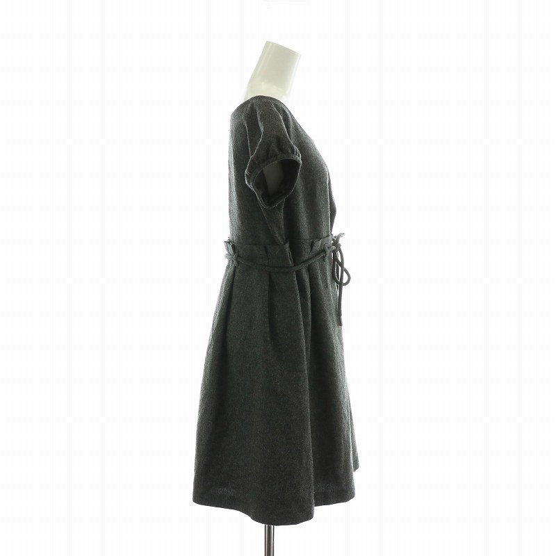 BURBERRY BLUE LABEL ワンピース　半袖　黒　38 新品未使用 BURBERRY BLUE LABEL 「BURBERRY LABEL」 半袖ワンピース 38