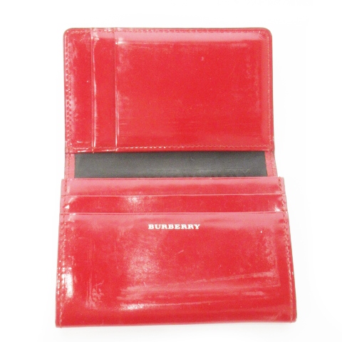 【極美品】　BURBERRY 名刺入れ　カードケース　エンボス　レッド　レザー 極美品】 BURBERRY 名刺入れ カードケース エンボス レッド レザー 本