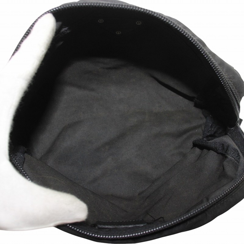 プラダ PRADA メイクポーチ 化粧ポーチ 小物入れ ナイロン ロゴ 三角