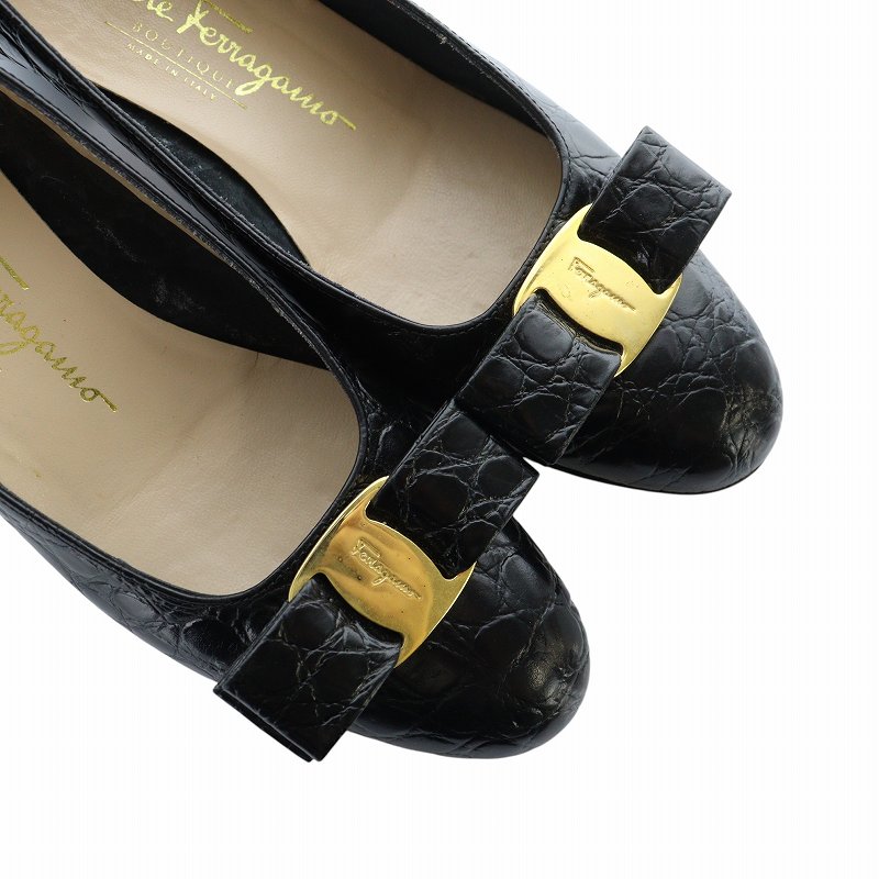 サルヴァトーレフェラガモ Salvatore Ferragamo パンプス レザー  