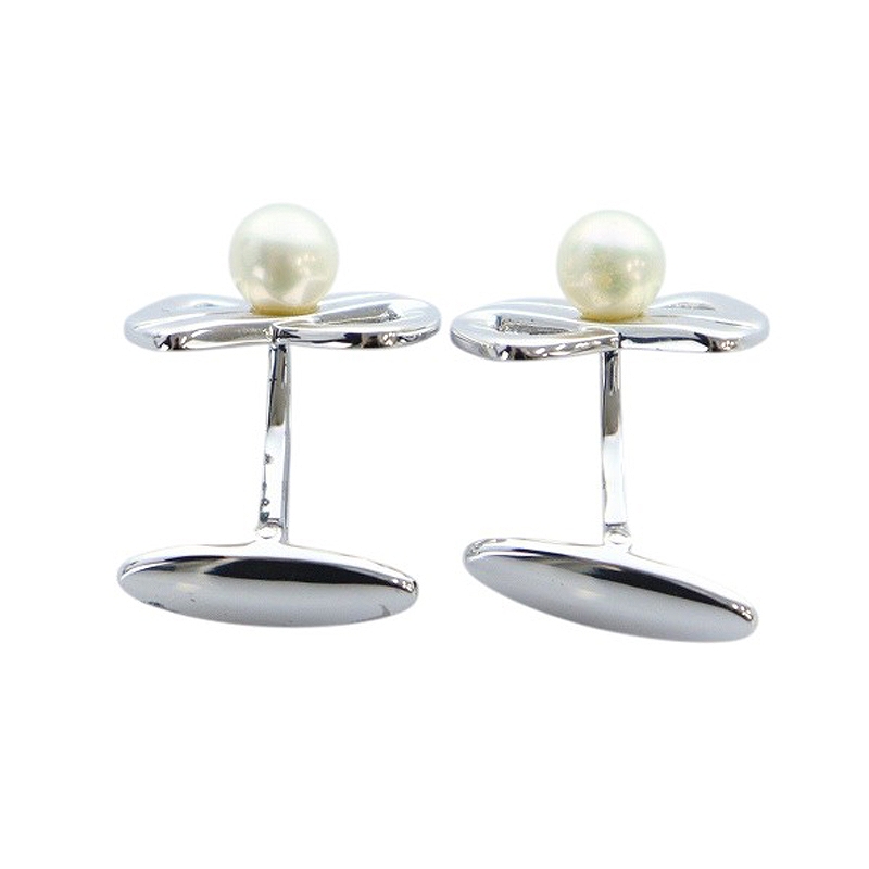 箱付き 世界最高品質ミキモト MIKIMOTO silver 真珠 カフスボタン 箱付き 世界最高品質ミキモト MIKIMOTO silver 真珠 カフスボタン