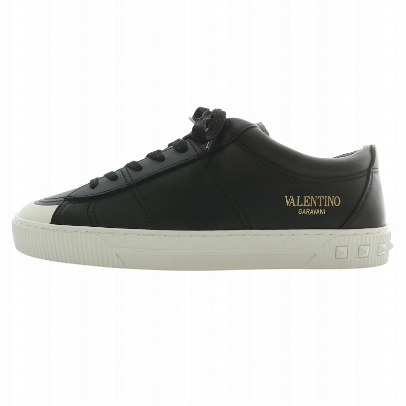 VALENTINO スタッズスニーカー　43 VALENTINO - ロックスタッズ アンタイトルド スニーカー