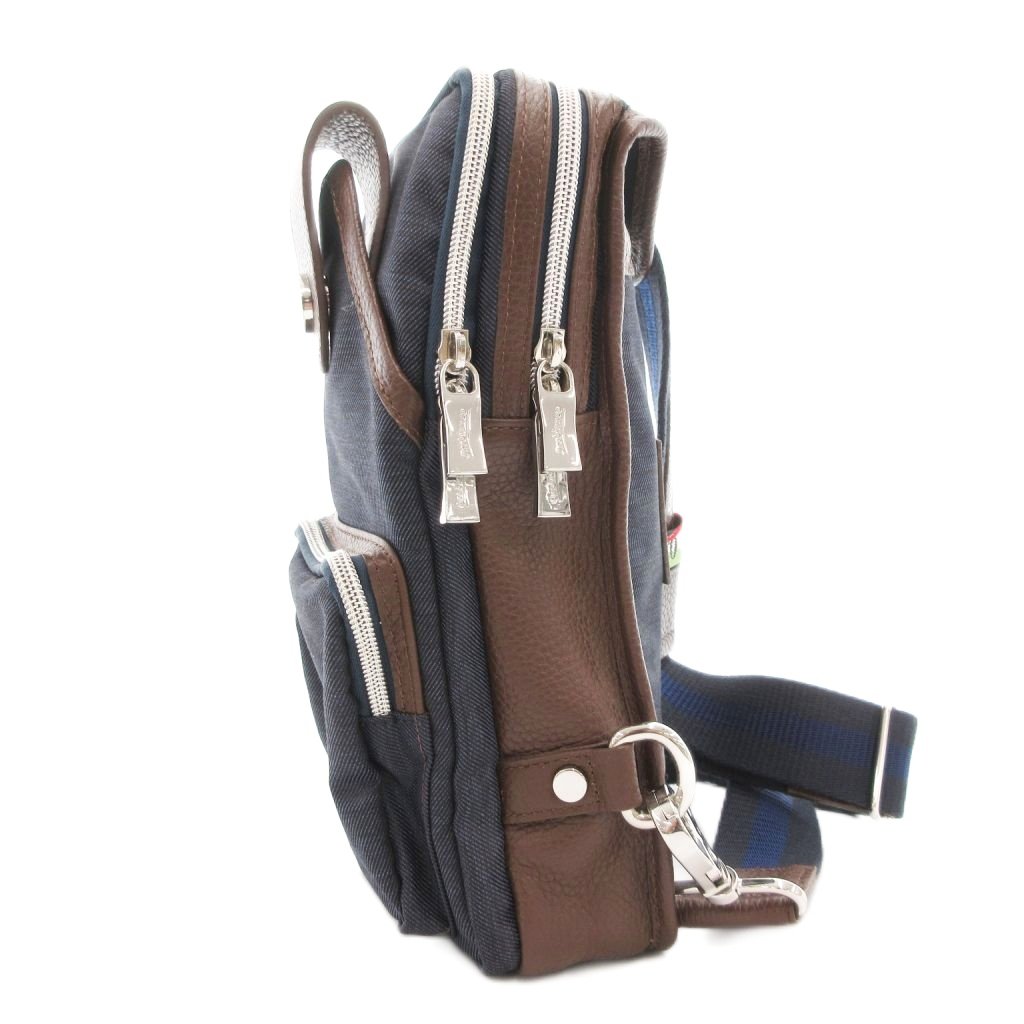 オロビアンコ OROBIANCO ボディバッグ ショルダー 斜め掛け 型押しロゴ